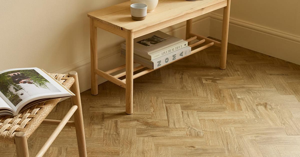 Featured Oak: Beautifully designed LVT flooring from the Amtico